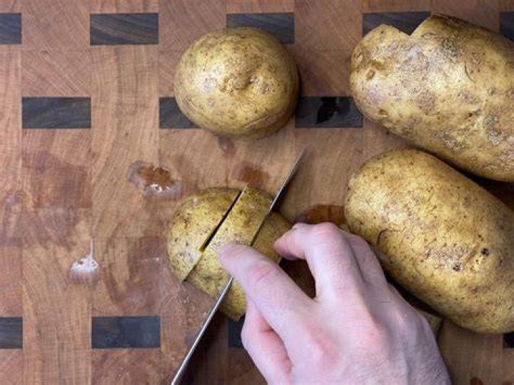 Is dicing potatoes a physical change?